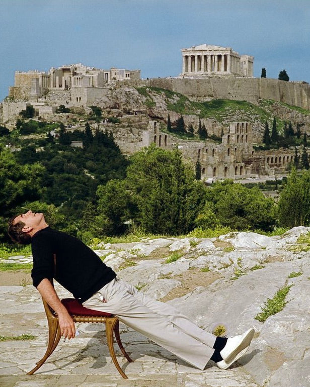 The Legendary Slim Aarons on Solo Holiday